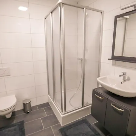 Apartment Turis 50-2 *